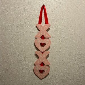 Amazon Pink XOXO Wall Hanging Decor